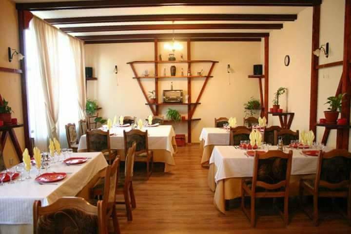 Motel Restaurant Lowe Ντέβα Εξωτερικό φωτογραφία
