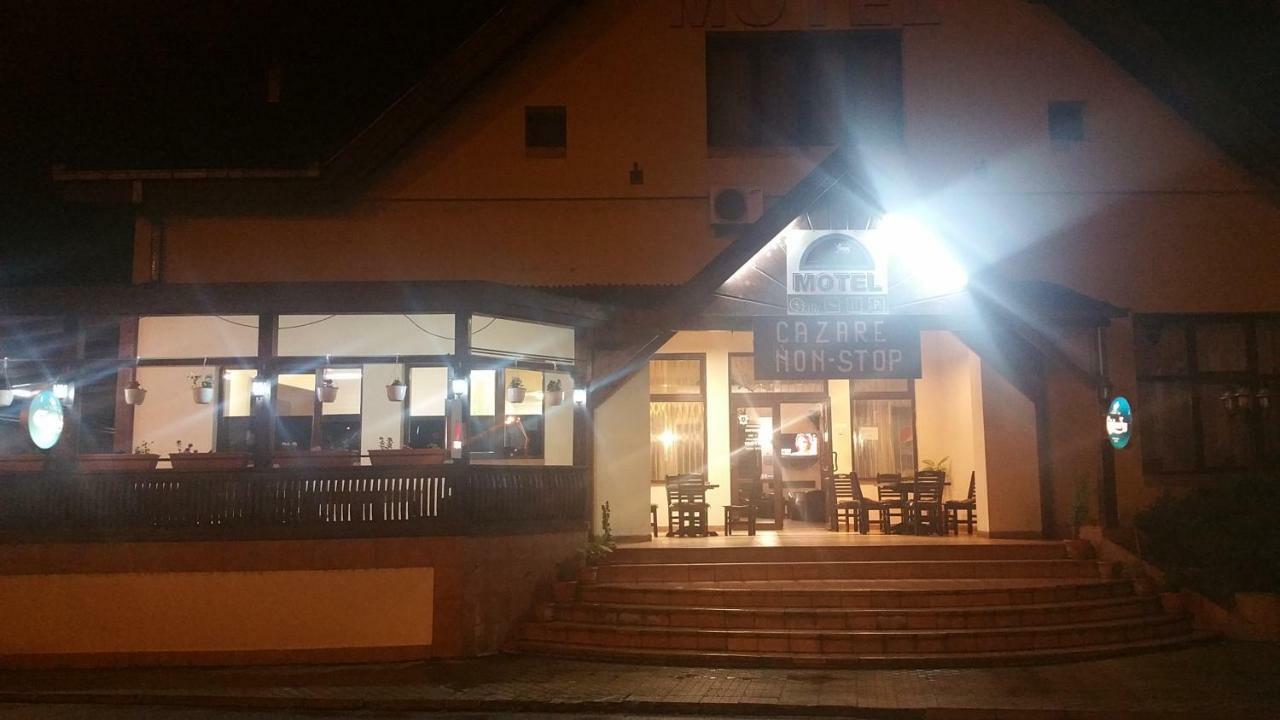 Motel Restaurant Lowe Ντέβα Εξωτερικό φωτογραφία