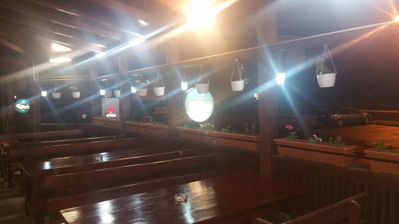 Motel Restaurant Lowe Ντέβα Εξωτερικό φωτογραφία